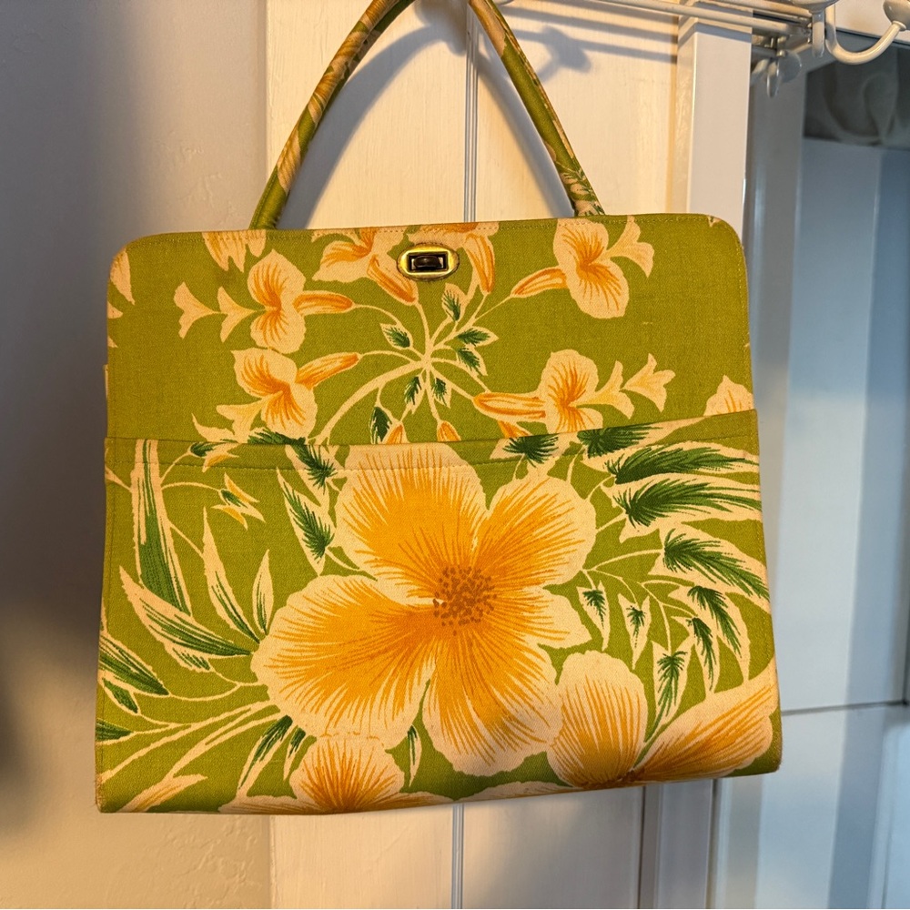 Vintage Margaret Smith Gardiner, Maine.  Green and Yellow Women's Bag